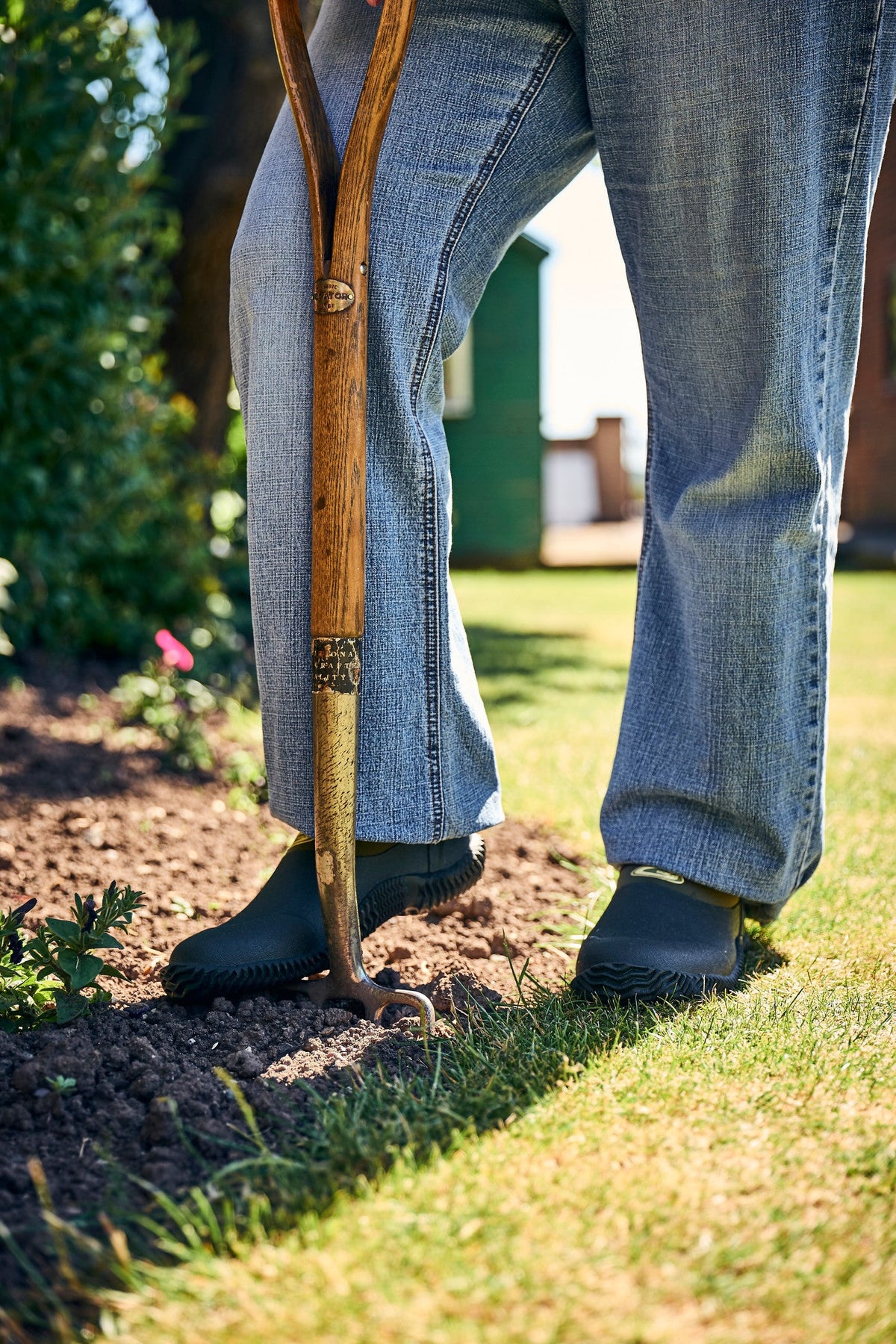 Walking & Gardening - Grubs Warehouse